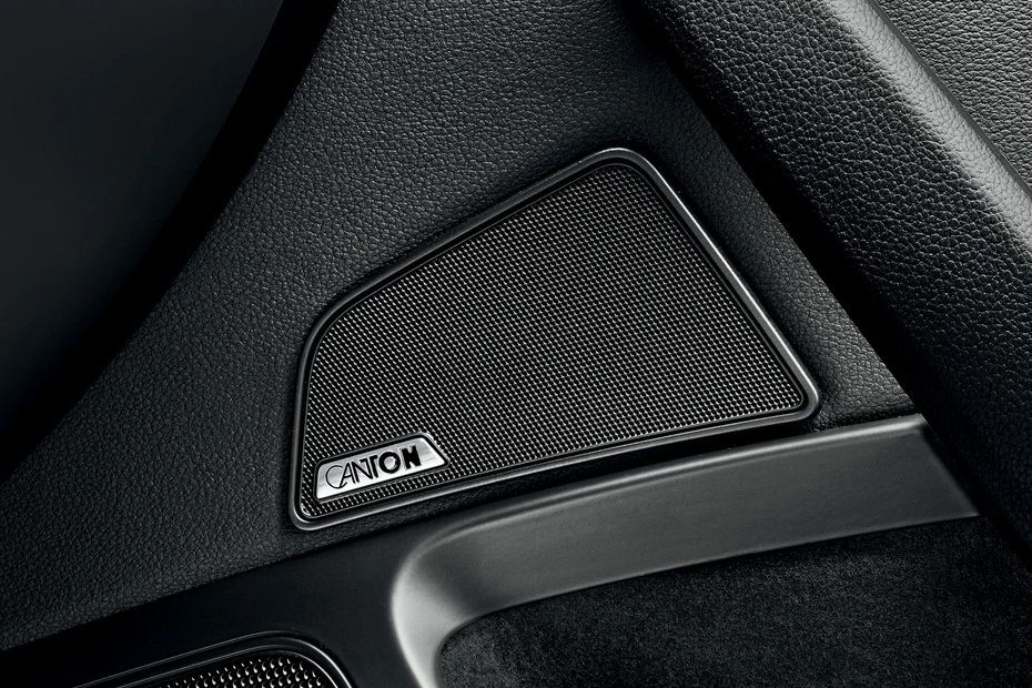 Speakers View of Skoda Superb Speakers View of Skoda Superb