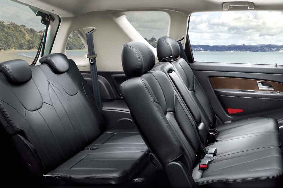 سانج يونج Rexton W Rd Row Seat سانج يونج Rexton W Rd Row Seat