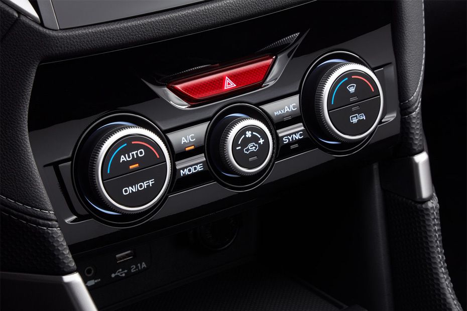 Front AC Controls of سوبارو فوريستر Front AC Controls of سوبارو فوريستر
