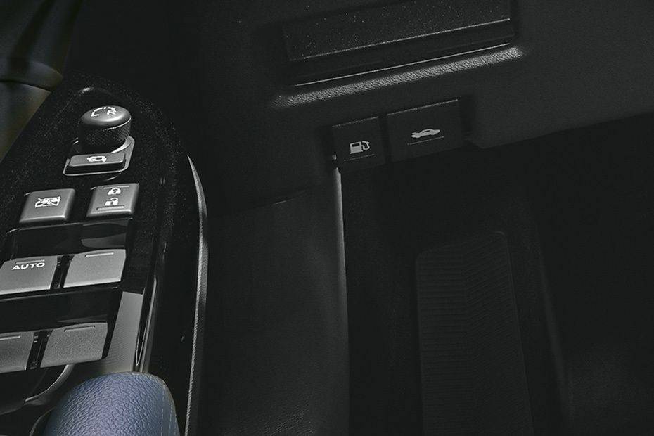 Suzuki Baleno Drivers Side In Side Door Controls Suzuki Baleno Drivers Side In Side Door Controls