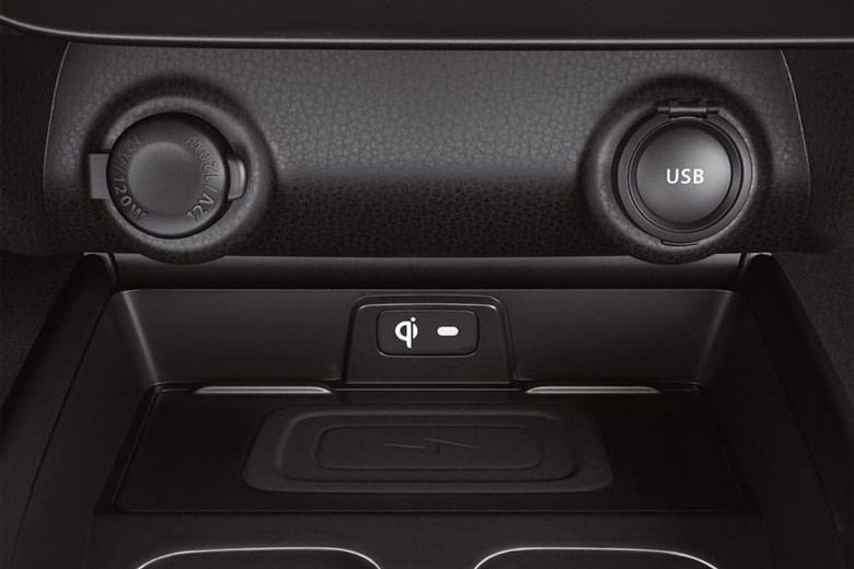 Power Accessories Outlet View of Suzuki Fronx