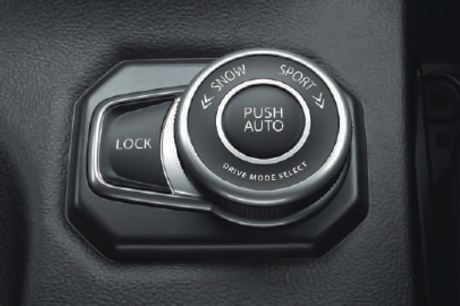 Center Controls of سوزوكي أكروس