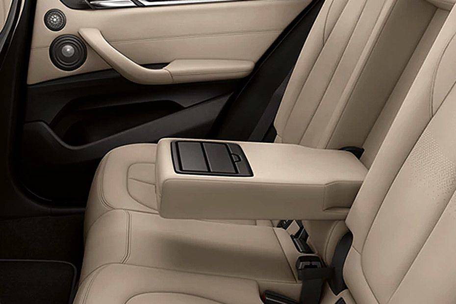X2 (2022-2023) Armrest Rear X2 (2022-2023) Armrest Rear