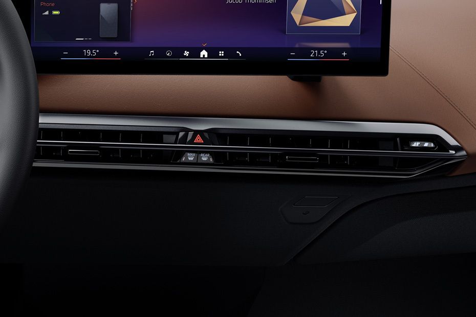 IX 2025 Front Ac Vents IX 2025 Front Ac Vents