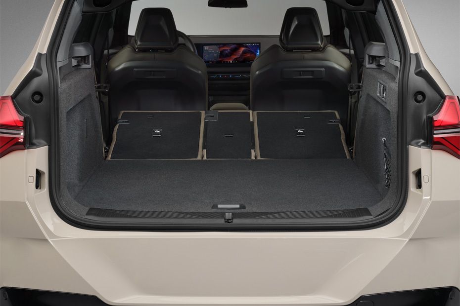 Folding Seats of بي إم دبليو X3 Folding Seats of بي إم دبليو X3