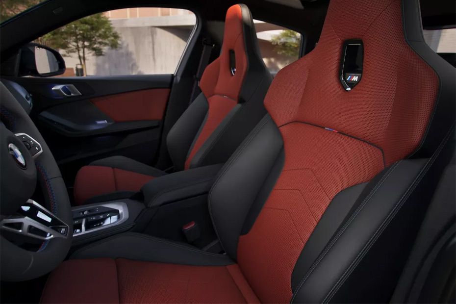 الفئة الثانية جران كوبيه Front Seats الفئة الثانية جران كوبيه Front Seats