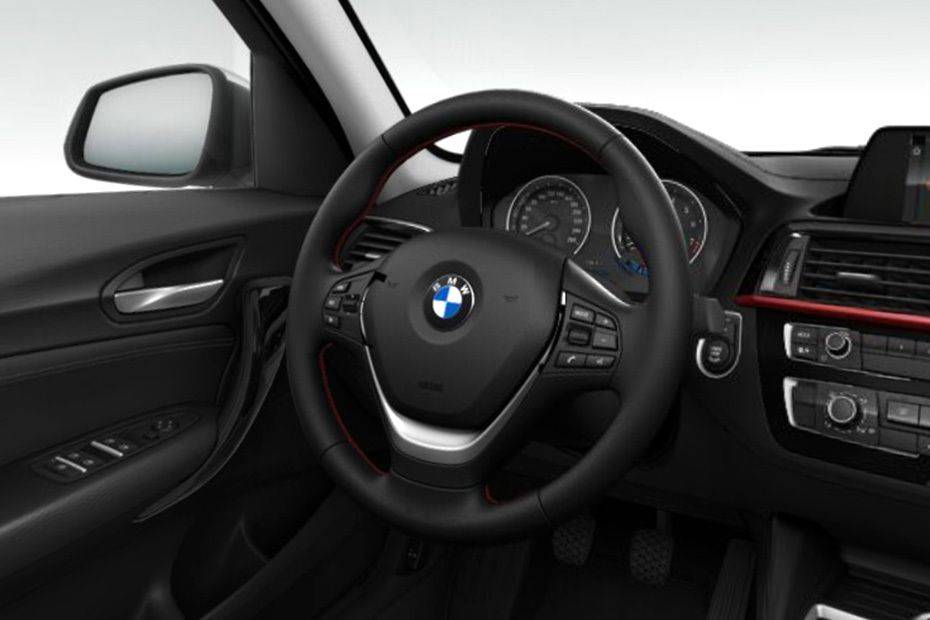 بي إم دبليو 1 Series 5 Door Steering Wheel بي إم دبليو 1 Series 5 Door Steering Wheel