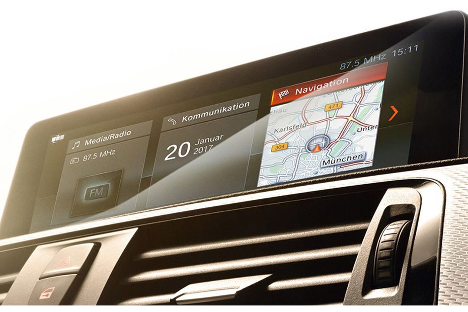 2 Series Coupe (2022-2023) touch screen 2 Series Coupe (2022-2023) touch screen