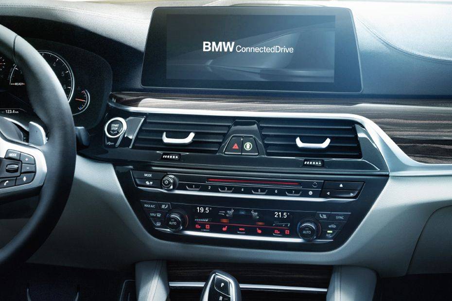 5 Series Sedan Center Console 5 Series Sedan Center Console