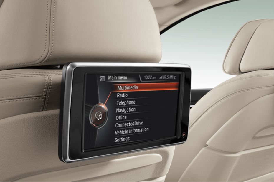 Rear Seat Entertainment of BMW 5 Series Gran Turismo Rear Seat Entertainment of BMW 5 Series Gran Turismo