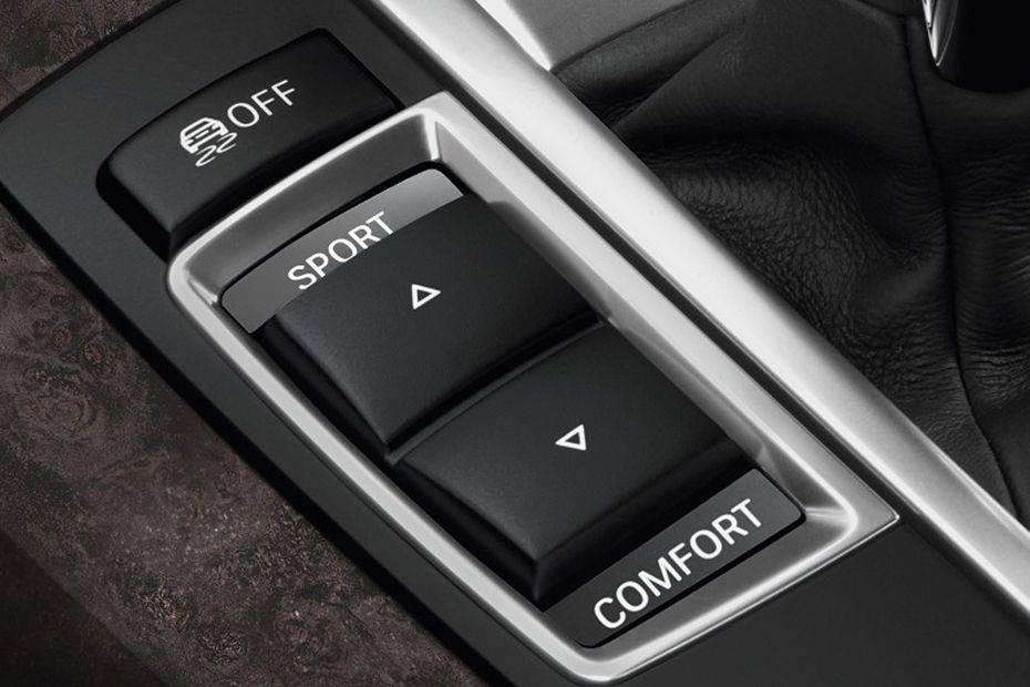 Center Controls of بي إم دبليو 6 Series Coupe Center Controls of بي إم دبليو 6 Series Coupe