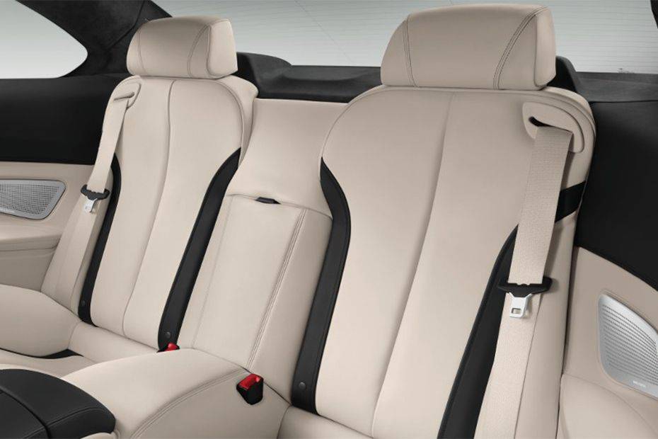 بي إم دبليو 6 Series Coupe Rear Seats بي إم دبليو 6 Series Coupe Rear Seats