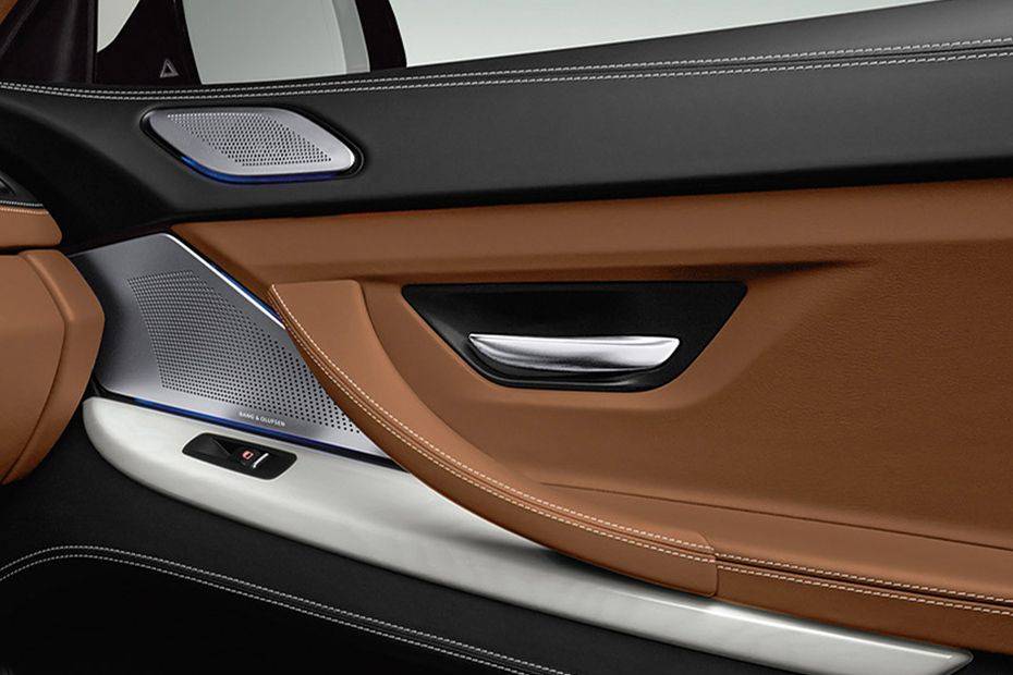 door handle interior of بي إم دبليو 6 Series Gran Coupe door handle interior of بي إم دبليو 6 Series Gran Coupe