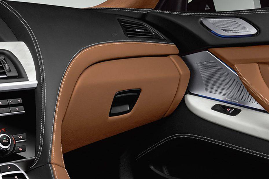 بي إم دبليو 6 Series Gran Coupe Glove Box بي إم دبليو 6 Series Gran Coupe Glove Box