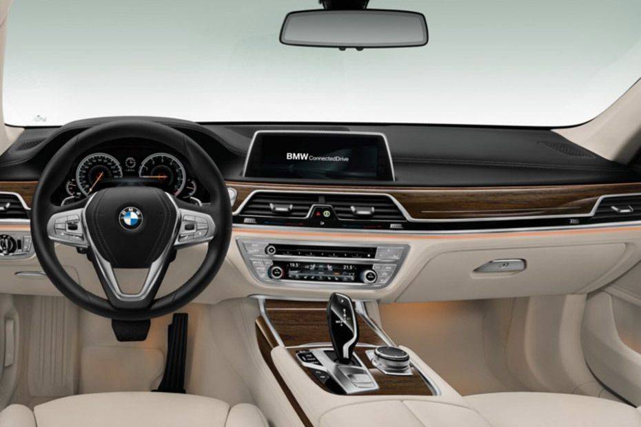 Dashboard View of 7 Series Sedan Dashboard View of 7 Series Sedan