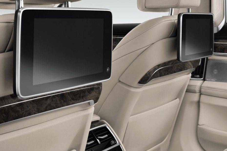 Rear Seat Entertainment of BMW 7 Series Sedan Rear Seat Entertainment of BMW 7 Series Sedan