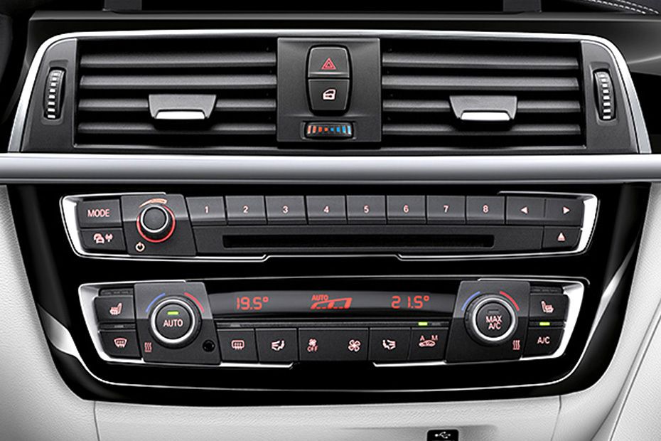 Front AC Controls of BMW M3 Sedan Front AC Controls of BMW M3 Sedan