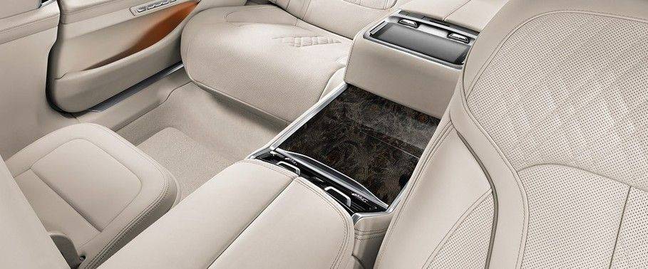 بي إم دبليو 7 series (2016-2019) Rear Seats بي إم دبليو 7 series (2016-2019) Rear Seats
