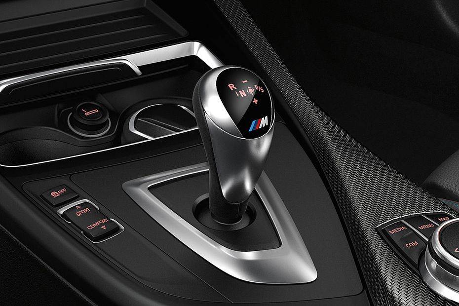 بي إم دبليو M2 Competition Gear Shifter بي إم دبليو M2 Competition Gear Shifter