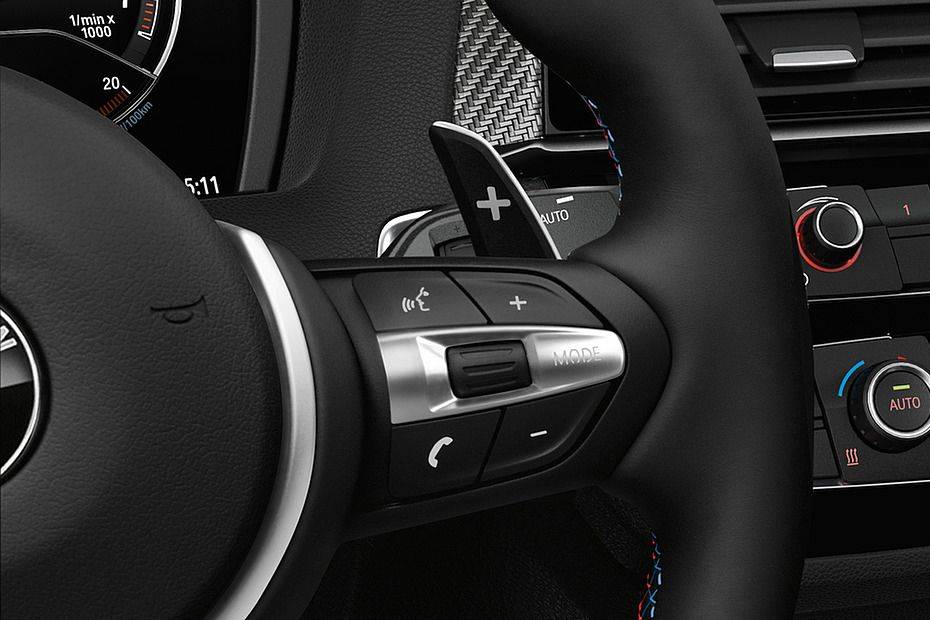 بي إم دبليو M2 Competition Multi Function Steering بي إم دبليو M2 Competition Multi Function Steering