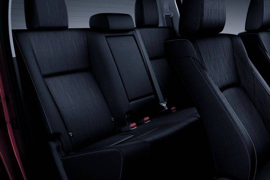 تويوتا Hilux Adventure Rear Seats تويوتا Hilux Adventure Rear Seats