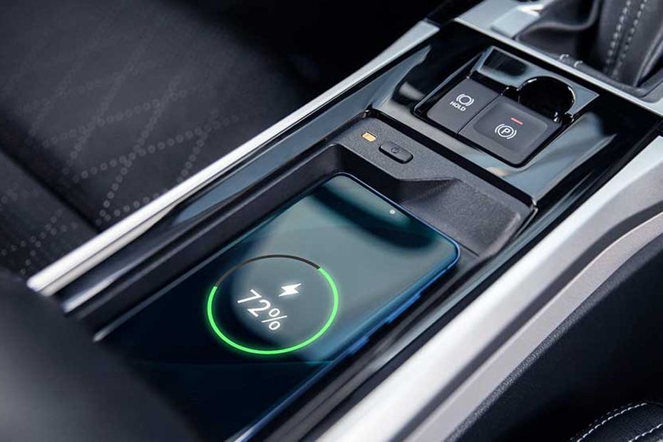 Power Accessories Outlet View of Toyota Veloz Power Accessories Outlet View of Toyota Veloz