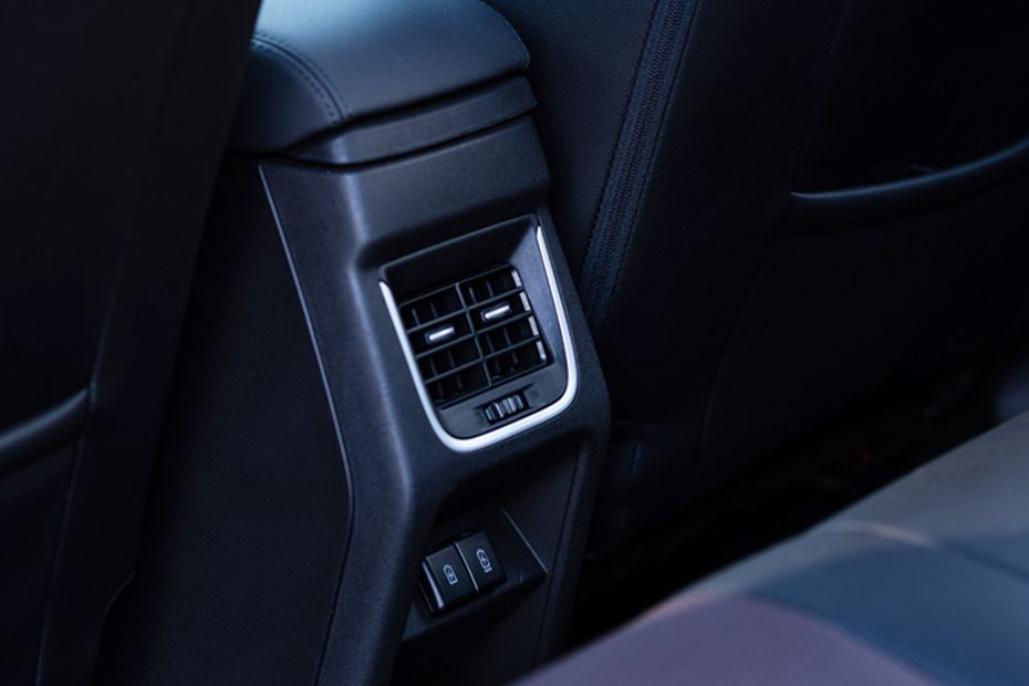 أوربان كروزر Rear AC Controls أوربان كروزر Rear AC Controls