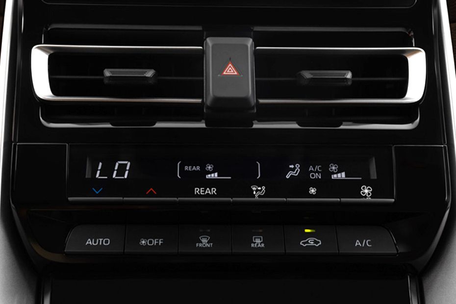Front AC Controls of Toyota Innova Front AC Controls of Toyota Innova