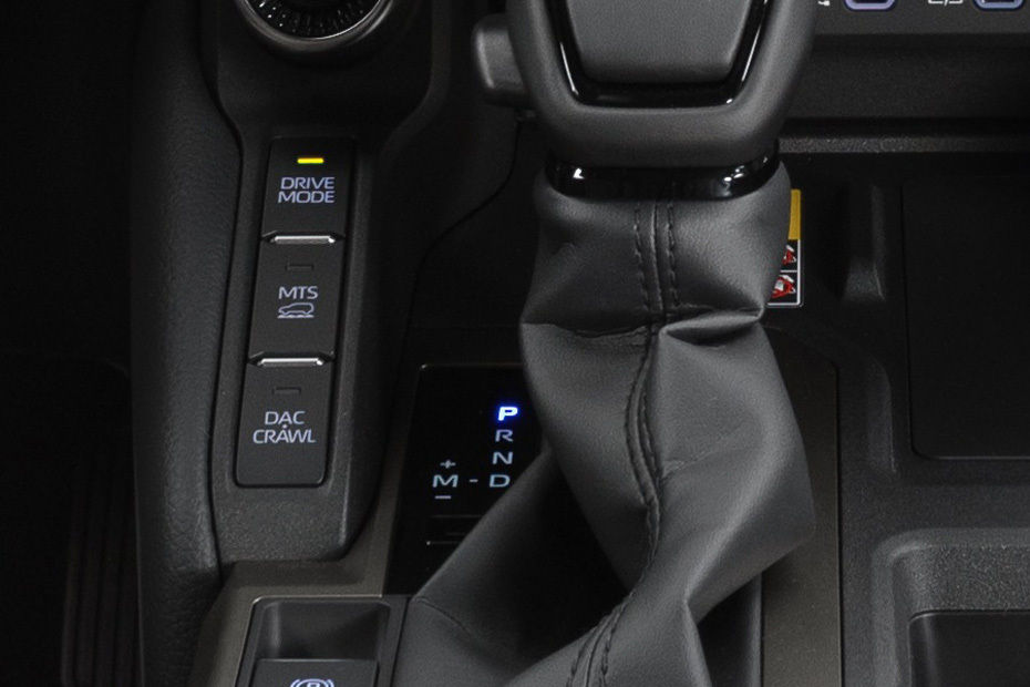 Center Controls of تويوتا لاند كروزر برادو 