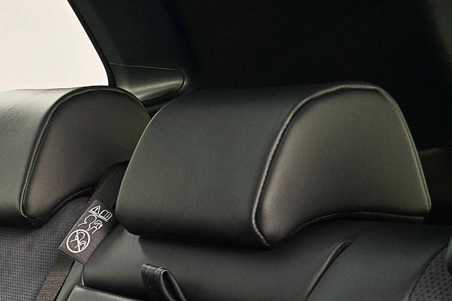 RAV4 2026 Rear Seat Head rest RAV4 2026 Rear Seat Head rest