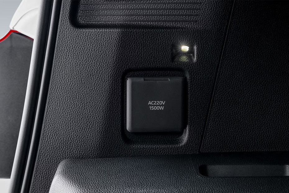 Power Accessories Outlet View of Toyota Land Cruiser Hybrid Power Accessories Outlet View of Toyota Land Cruiser Hybrid