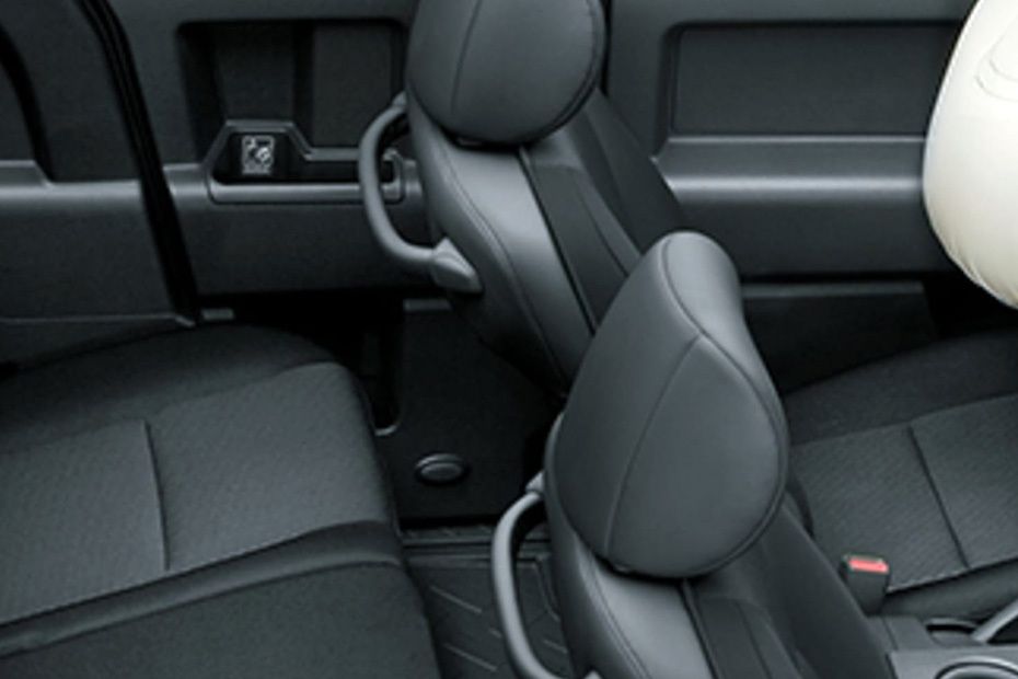 FJ Cruiser (2022-2023) Front Seat Headrest FJ Cruiser (2022-2023) Front Seat Headrest