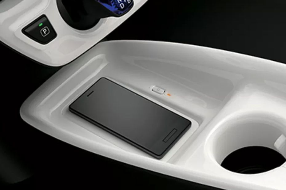 Power Accessories Outlet View of Toyota Prius (2017-2022) Power Accessories Outlet View of Toyota Prius (2017-2022)