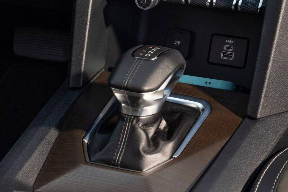 Volkswagen Amarok Gear Shifter Volkswagen Amarok Gear Shifter