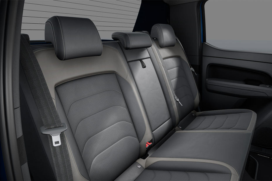 فلكس فاجن أماروك Rear Seats
