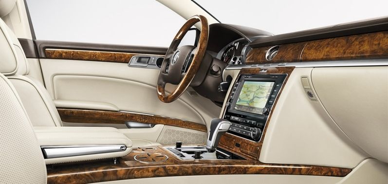 Phaeton Front Center Divider Phaeton Front Center Divider