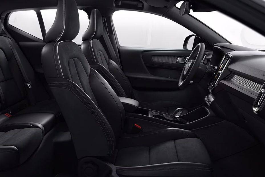 XC40 Recharge Storage Area XC40 Recharge Storage Area