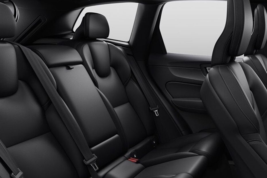 فولفو إكس سي 60 ريتشارج Rear Seats فولفو إكس سي 60 ريتشارج Rear Seats
