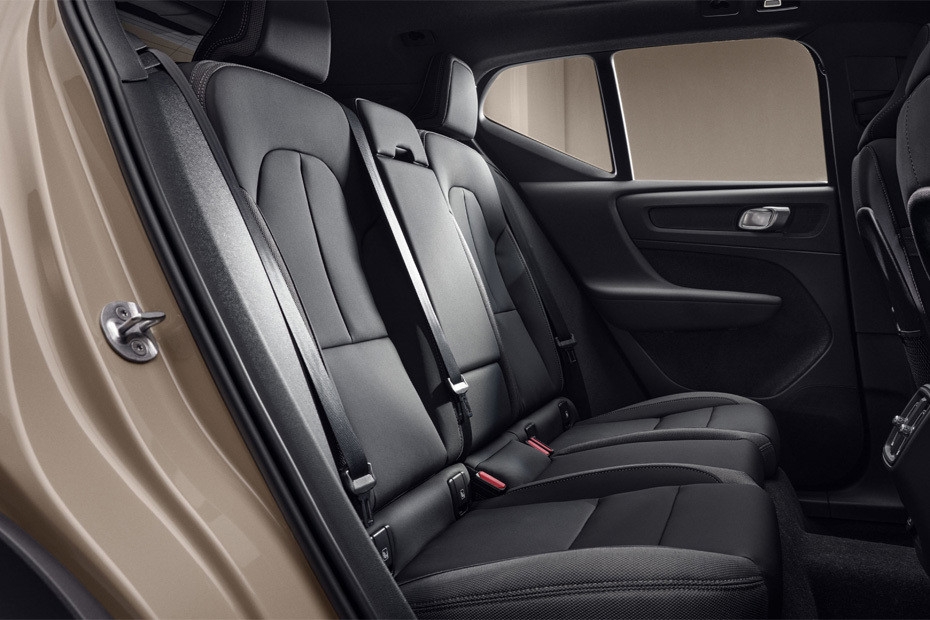 فولفو إي إكس 40 Rear Seats فولفو إي إكس 40 Rear Seats