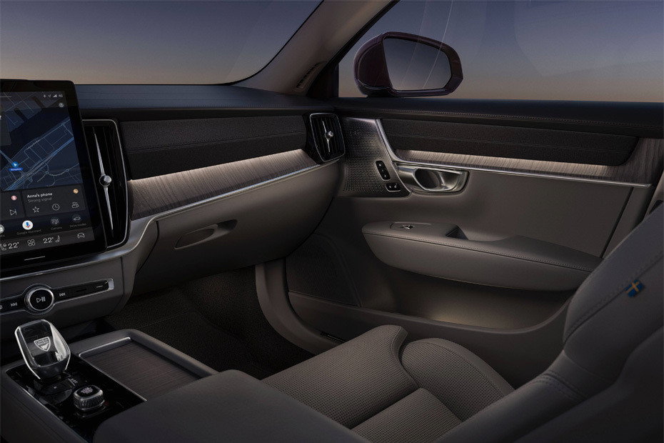 Volvo S90 Passengers View Volvo S90 Passengers View