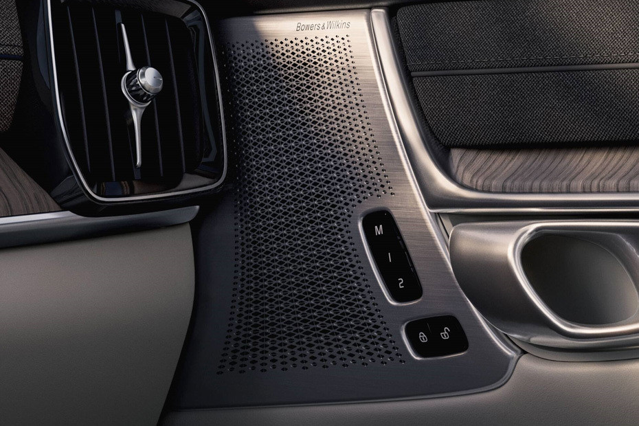Speakers View of Volvo S90 Speakers View of Volvo S90