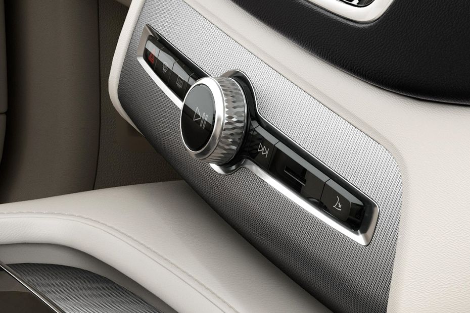 Stereo View of XC90 (2022-2022) Stereo View of XC90 (2022-2022)