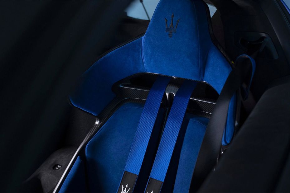 جي تي 2 سترادالي Front Seats جي تي 2 سترادالي Front Seats