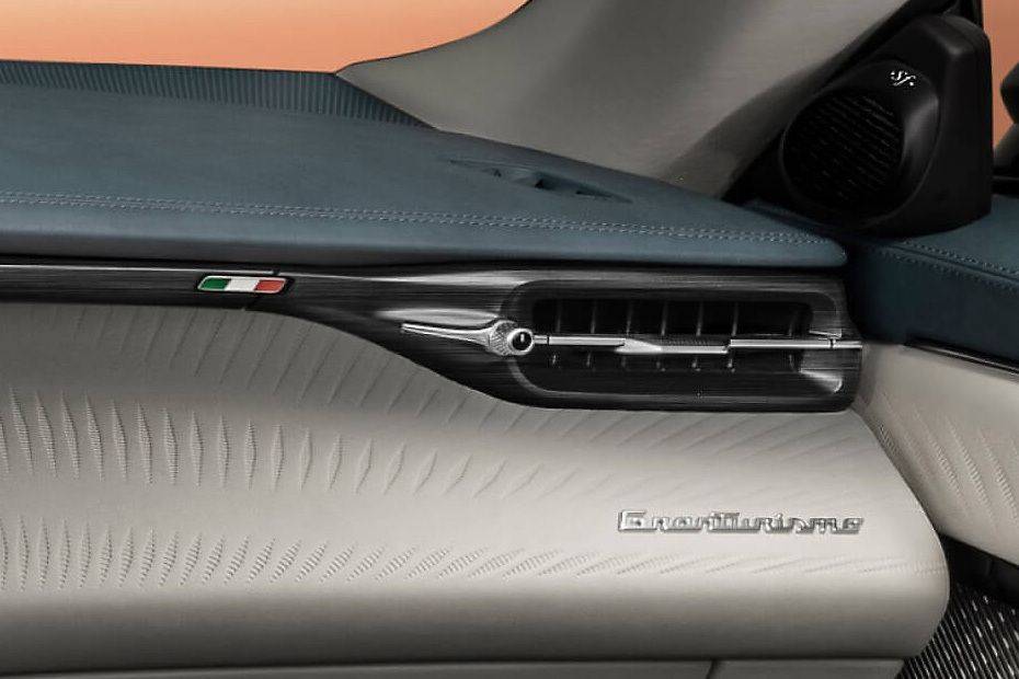 GranTurismo Front Side Ac Vents GranTurismo Front Side Ac Vents