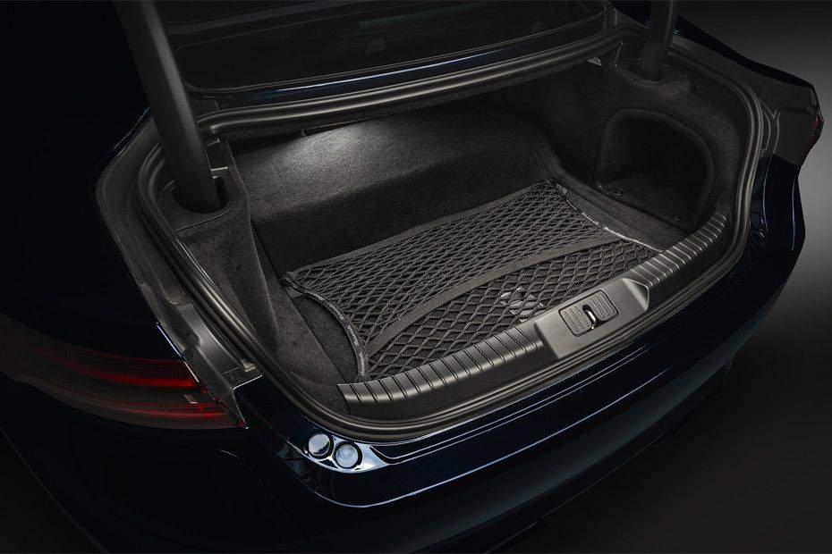 Storage Closer View of Maserati GranTurismo Storage Closer View of Maserati GranTurismo