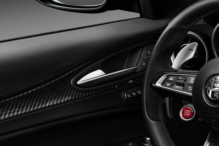 door handle interior of ألفا روميو ستلفيو كوادريفوليو door handle interior of ألفا روميو ستلفيو كوادريفوليو