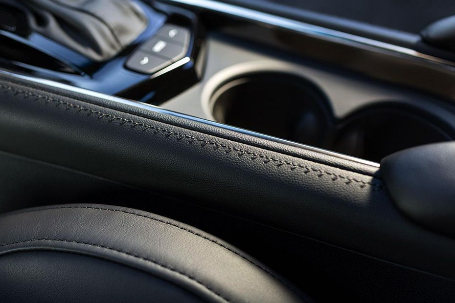 ATS-V COUPE Cup Holders ATS-V COUPE Cup Holders