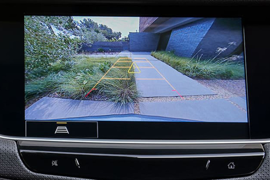 XT5 Parking Assist XT5 Parking Assist