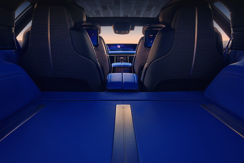 Folding Seats of Cadillac CELESTIQ Folding Seats of Cadillac CELESTIQ