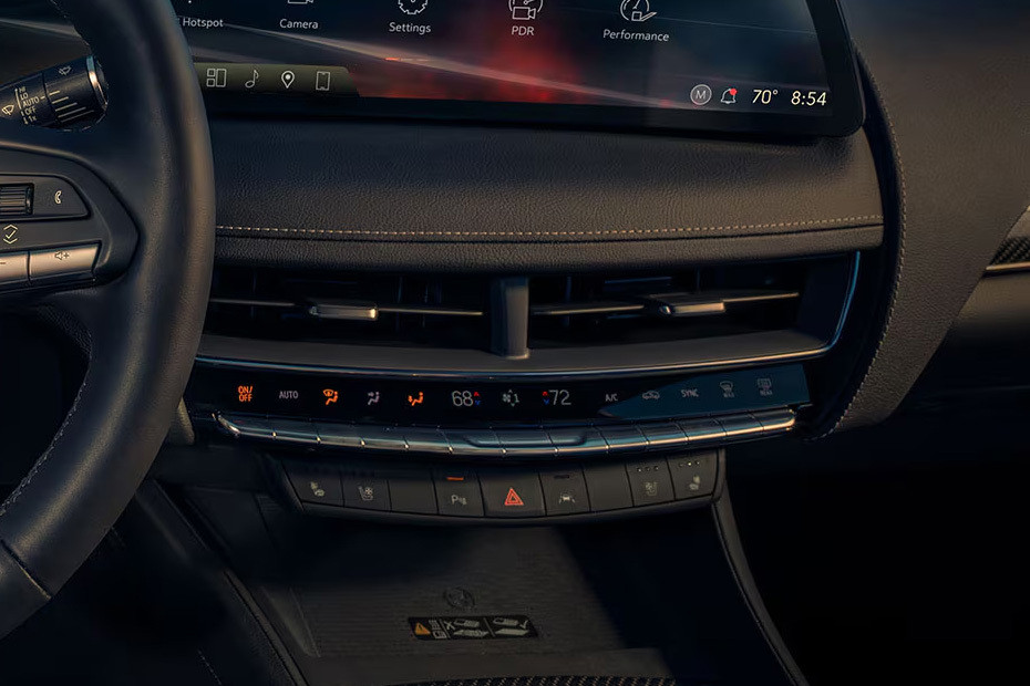 Front AC Controls of كاديلاك سي تي 5 في Front AC Controls of كاديلاك سي تي 5 في